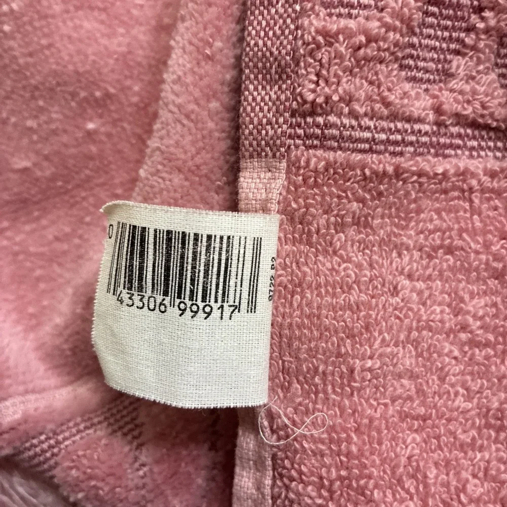 One VTG Cannon Monticello Pink Towel Bath Sized Fringed 44